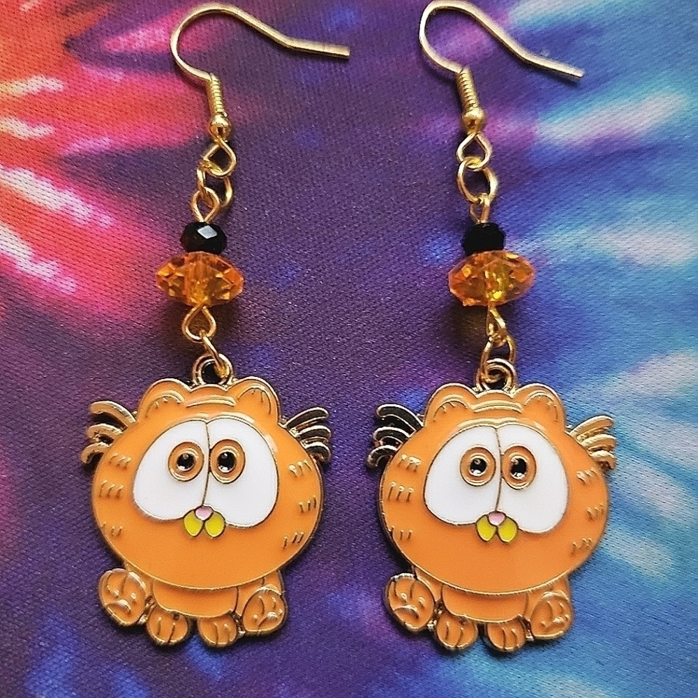 Garfield Beaded Dangle Earrings